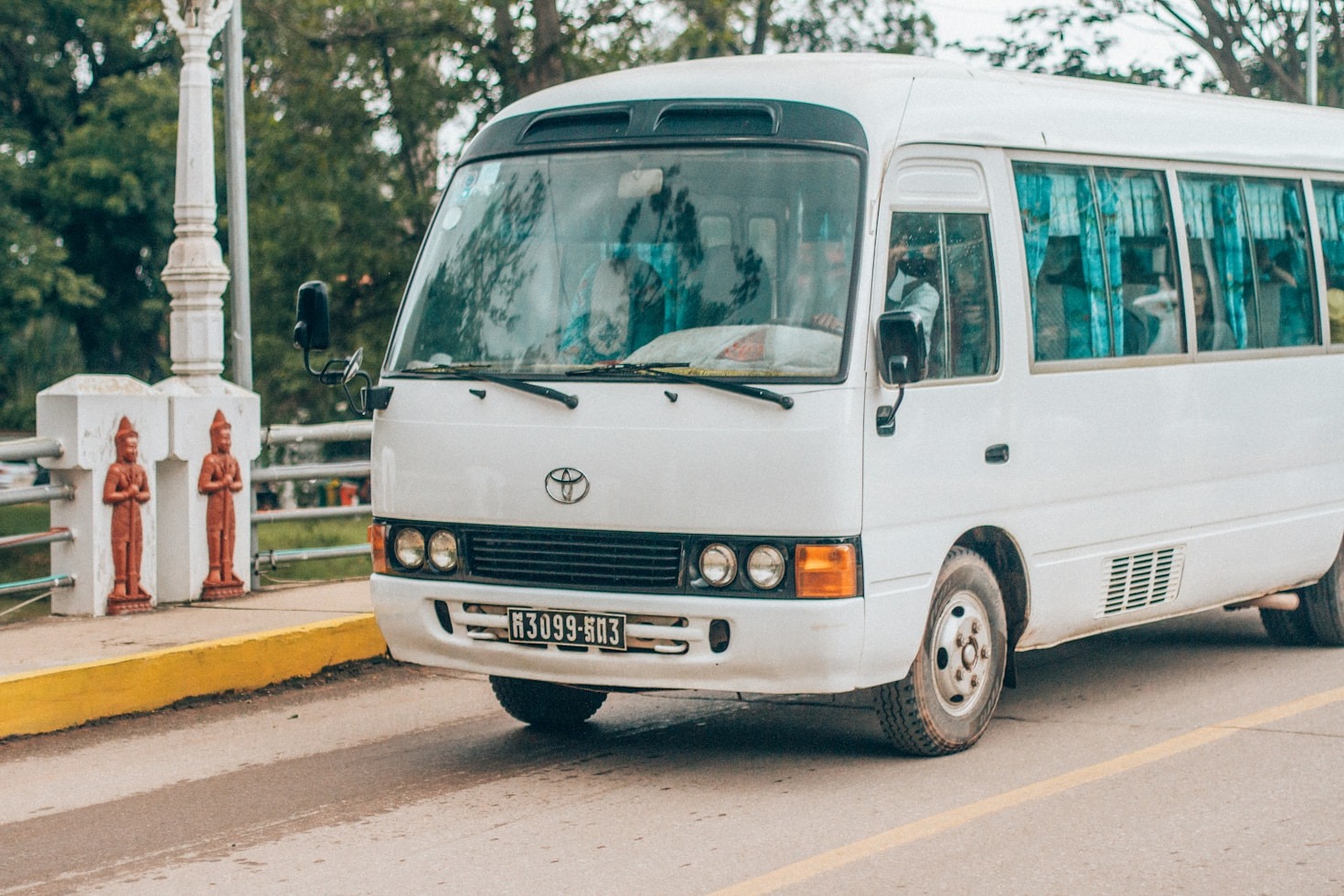 Why Mi Bus is the Best Choice for Group Travel